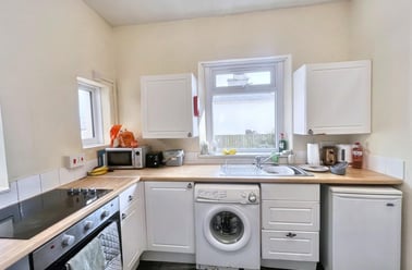 Lipson Road, Lipson, Plymouth - Image 2